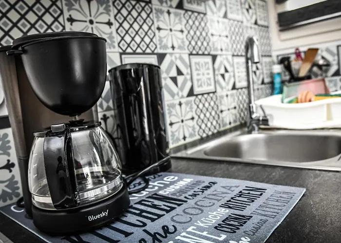 Deux Pieces Rez De Chaussee Кабур